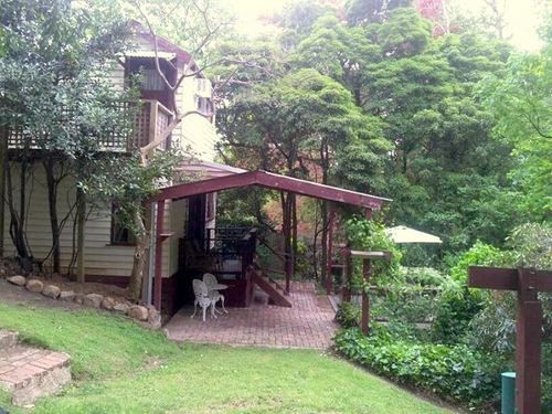 Stone'S Throw Cottage Bed And Breakfast Belgrave Bagian luar foto
